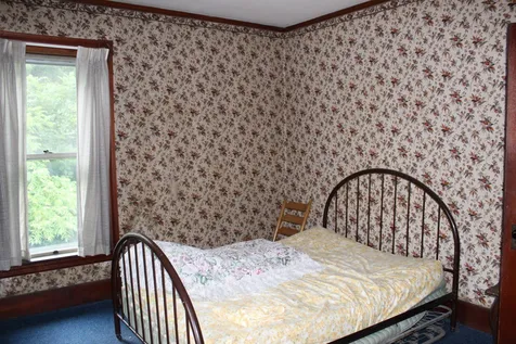 8 Wall Street Springfield VT 05156