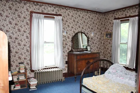 8 Wall Street Springfield VT 05156