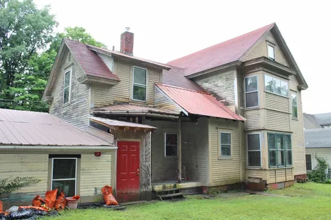 8 Wall Street Springfield VT 05156