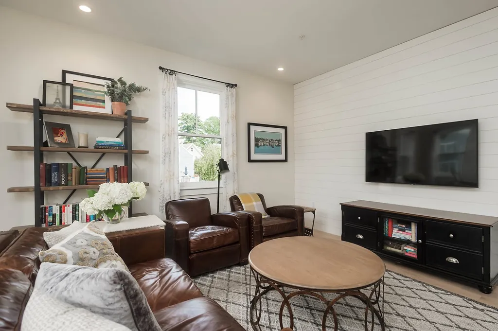 211 Union Street Portsmouth NH 03801