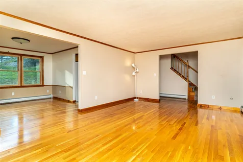 50 Nottingham Road Raymond NH 03077