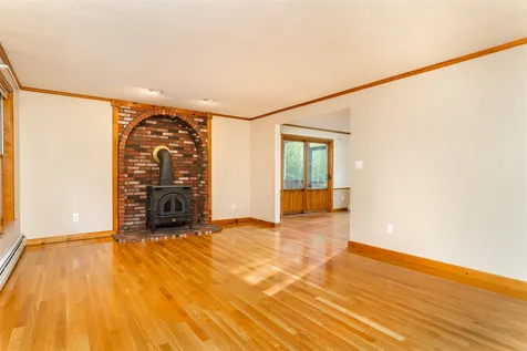 50 Nottingham Road Raymond NH 03077