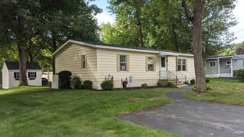 9 Glen Drive Hampstead NH 03841