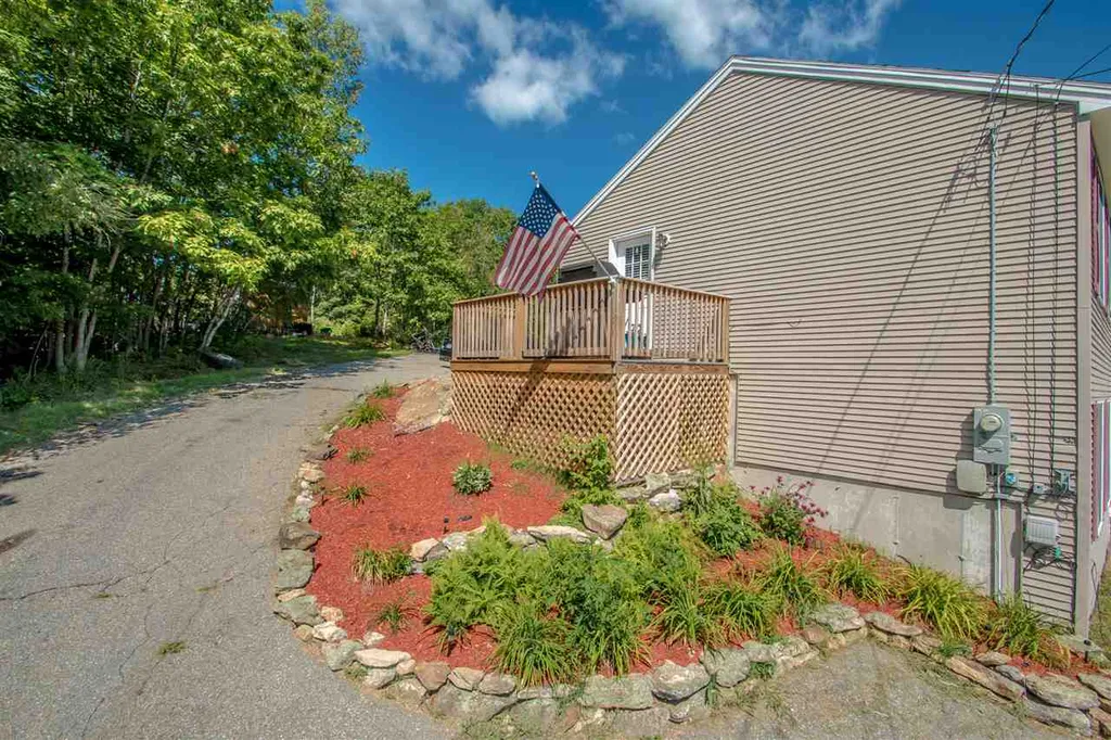 38 Grandview Lane Alton NH 03809