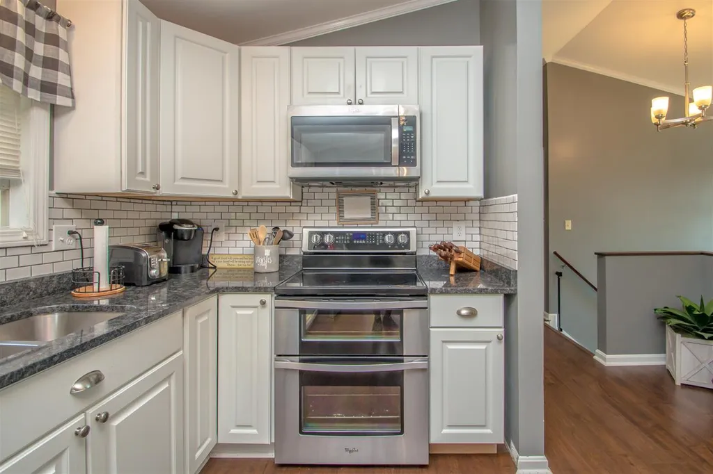 38 Grandview Lane Alton NH 03809