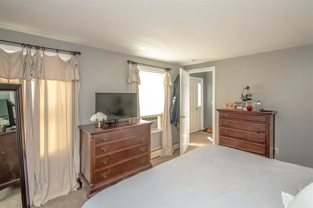 38 Grandview Lane Alton NH 03809
