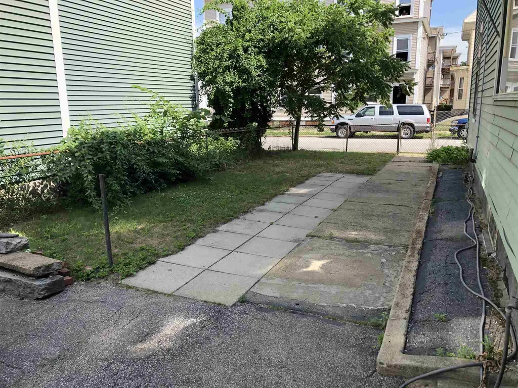 261 Merrimack Street Manchester NH 03103
