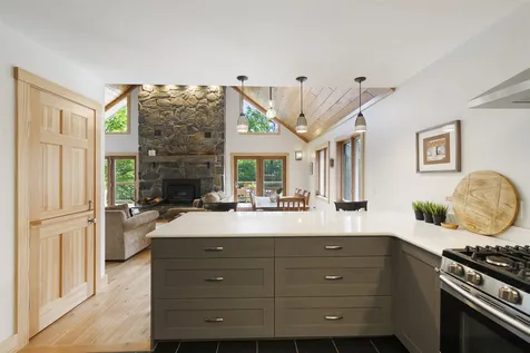 761 White Gates Lane Stowe VT 05672