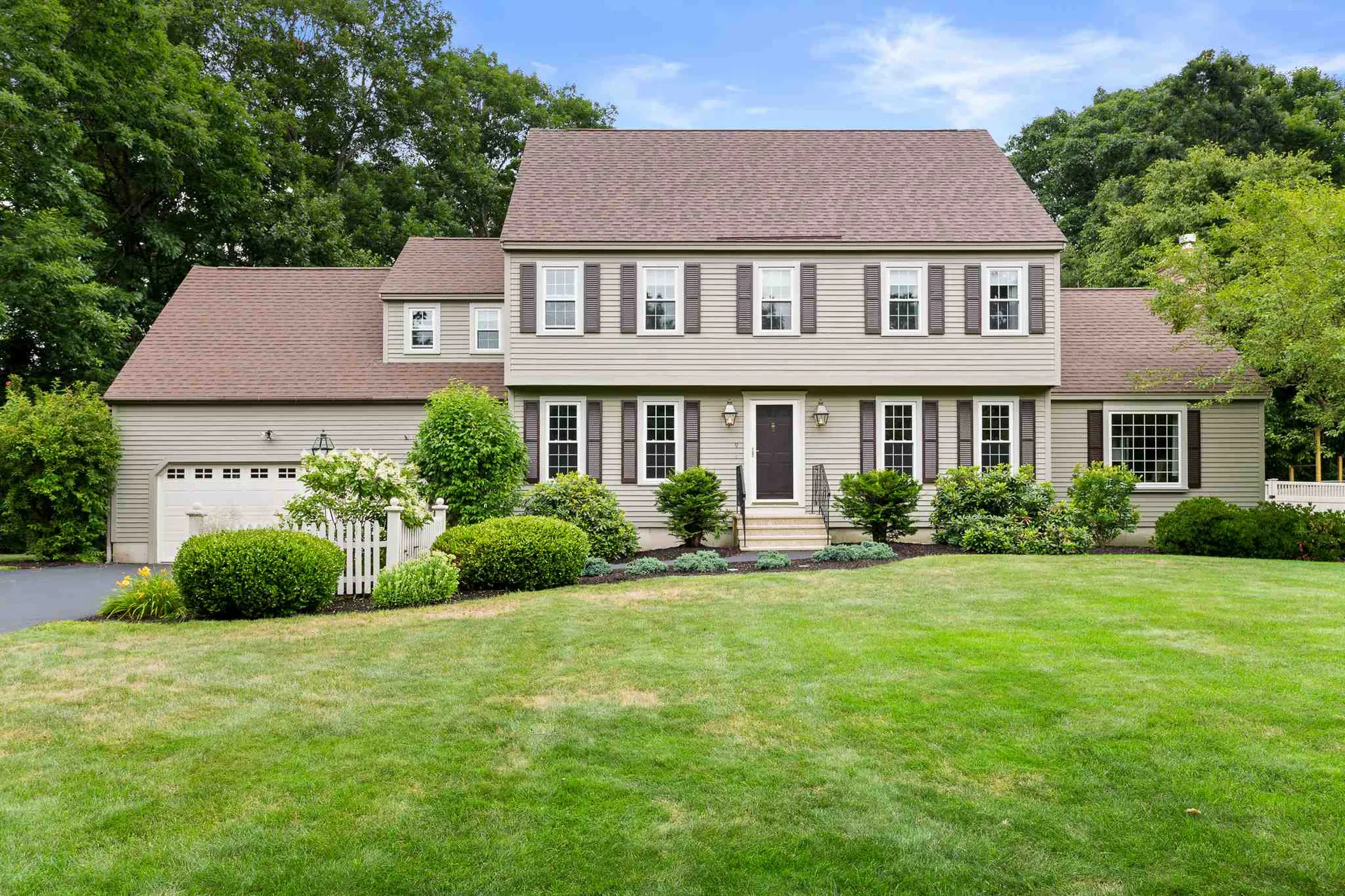 9 Village Brook Lane Derry NH 03038