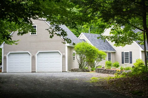 219 Bog Road New London NH 03257