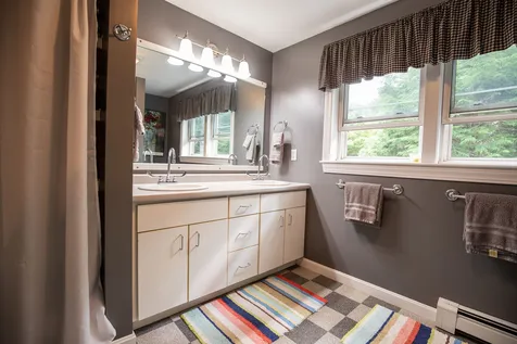 219 Bog Road New London NH 03257