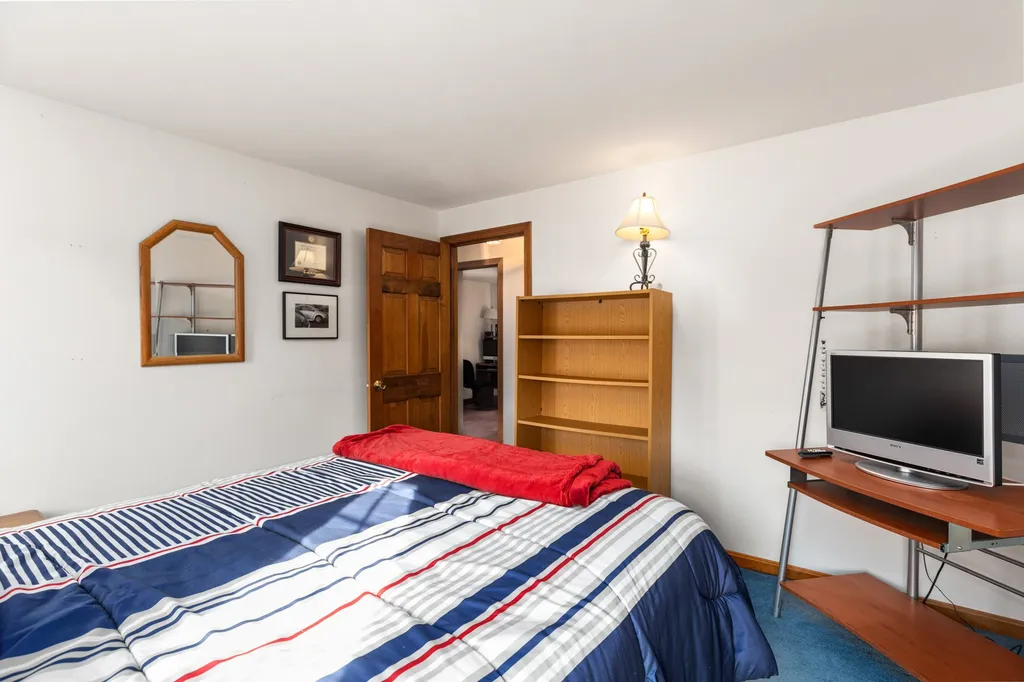 6 Lamington Place Stratham NH 03885