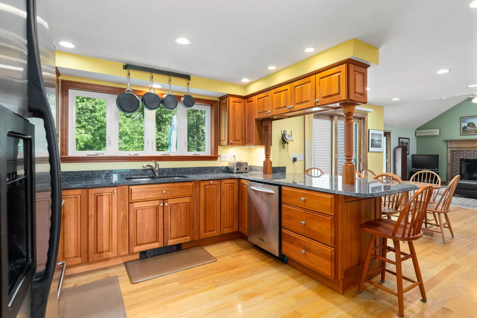 6 Lamington Place Stratham NH 03885