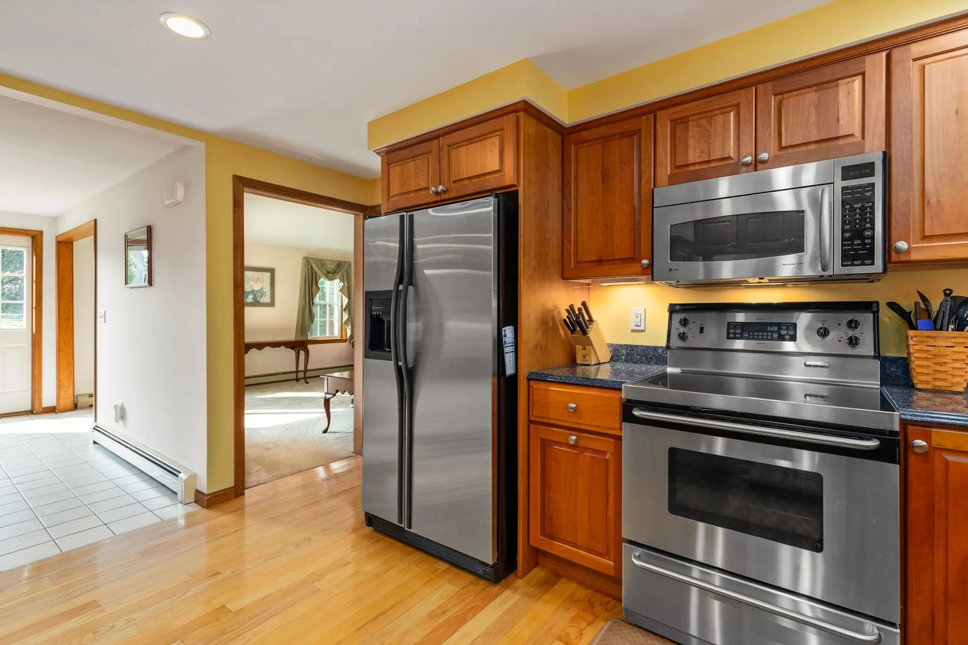 6 Lamington Place Stratham NH 03885