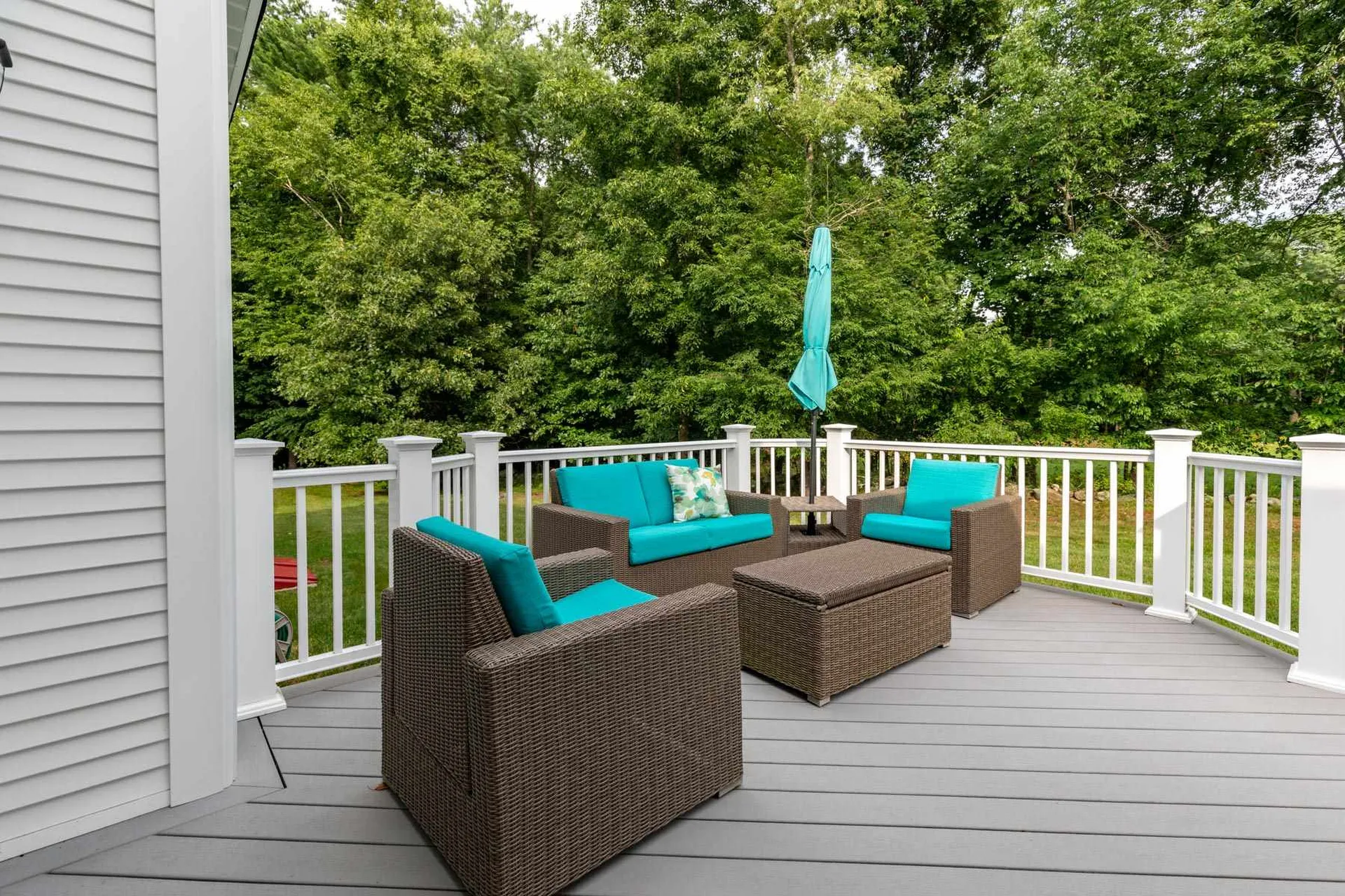6 Lamington Place Stratham NH 03885