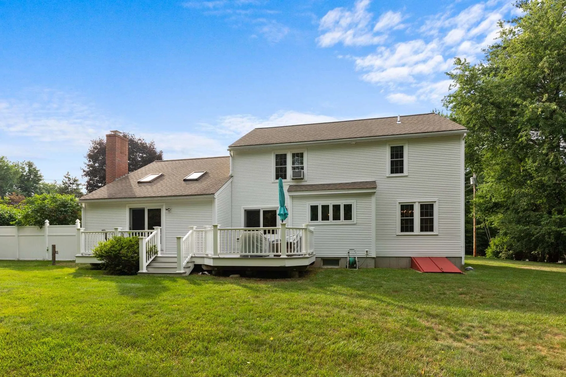 6 Lamington Place Stratham NH 03885
