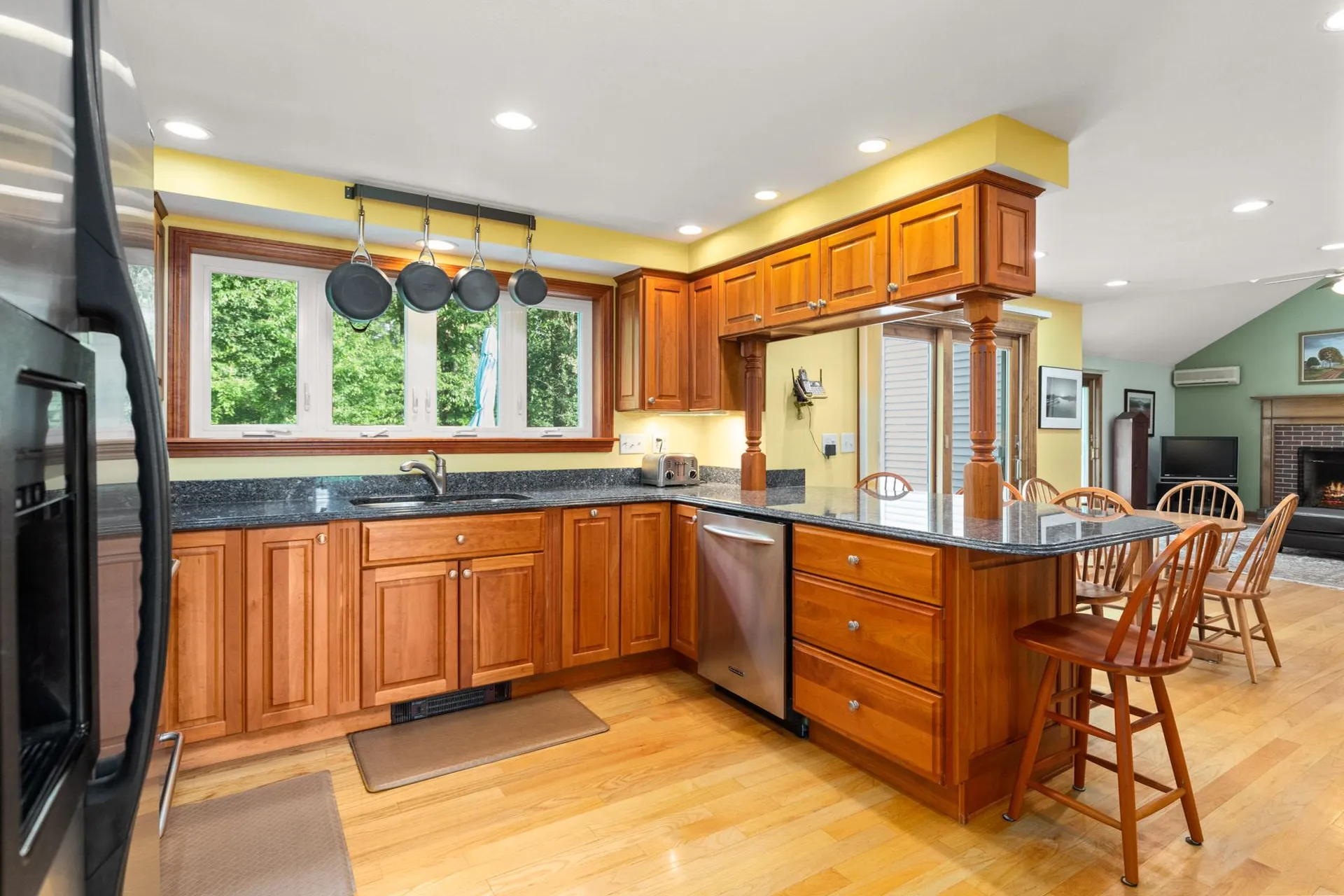 6 Lamington Place Stratham NH 03885