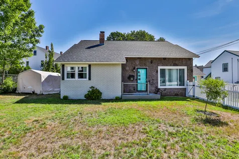55 Manchester Street Nashua NH 03064
