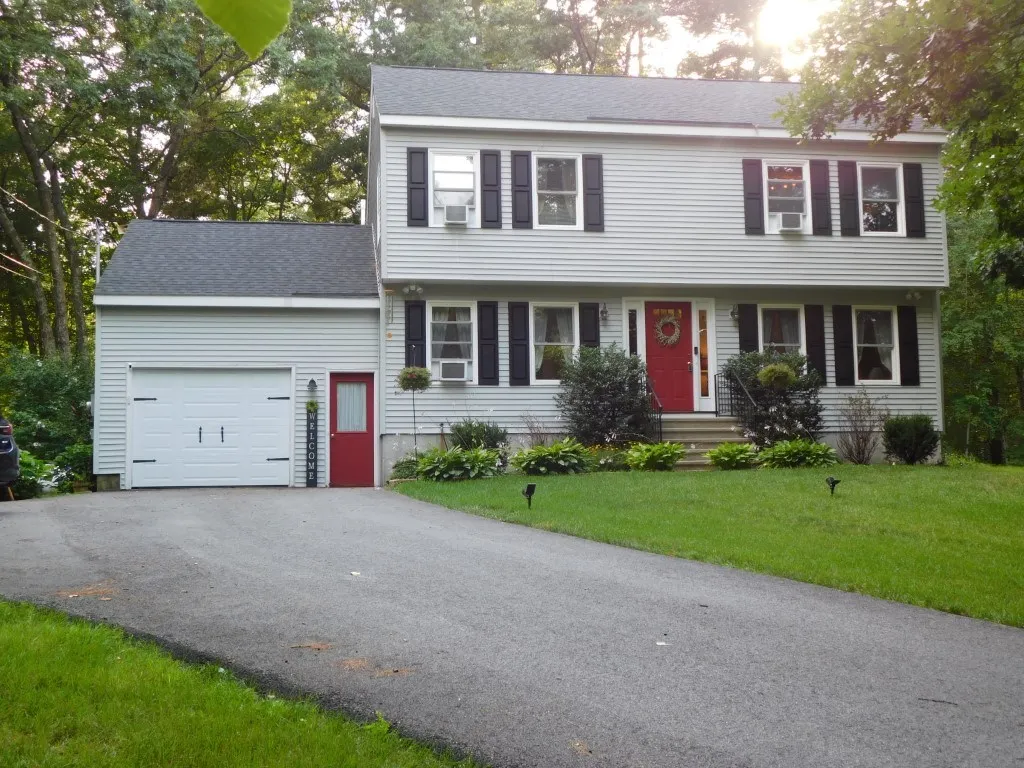 36 Overledge Drive Derry NH 03038