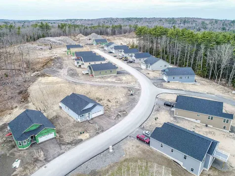 10 Mary Joe Lane Raymond NH 03077