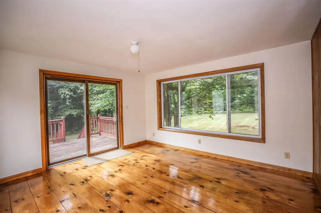 81 Cross Road Hooksett NH 03106