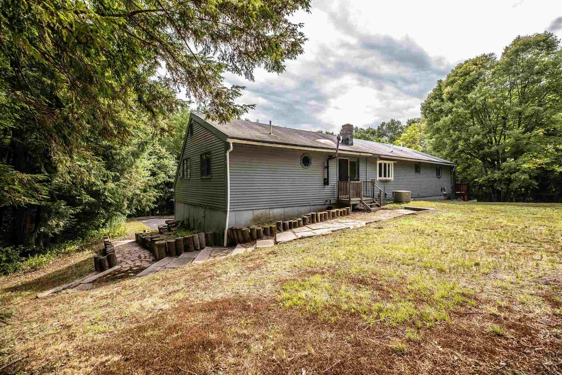 81 Cross Road Hooksett NH 03106