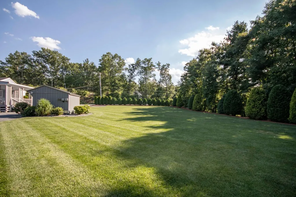 78 Nashua Road Pelham NH 03076