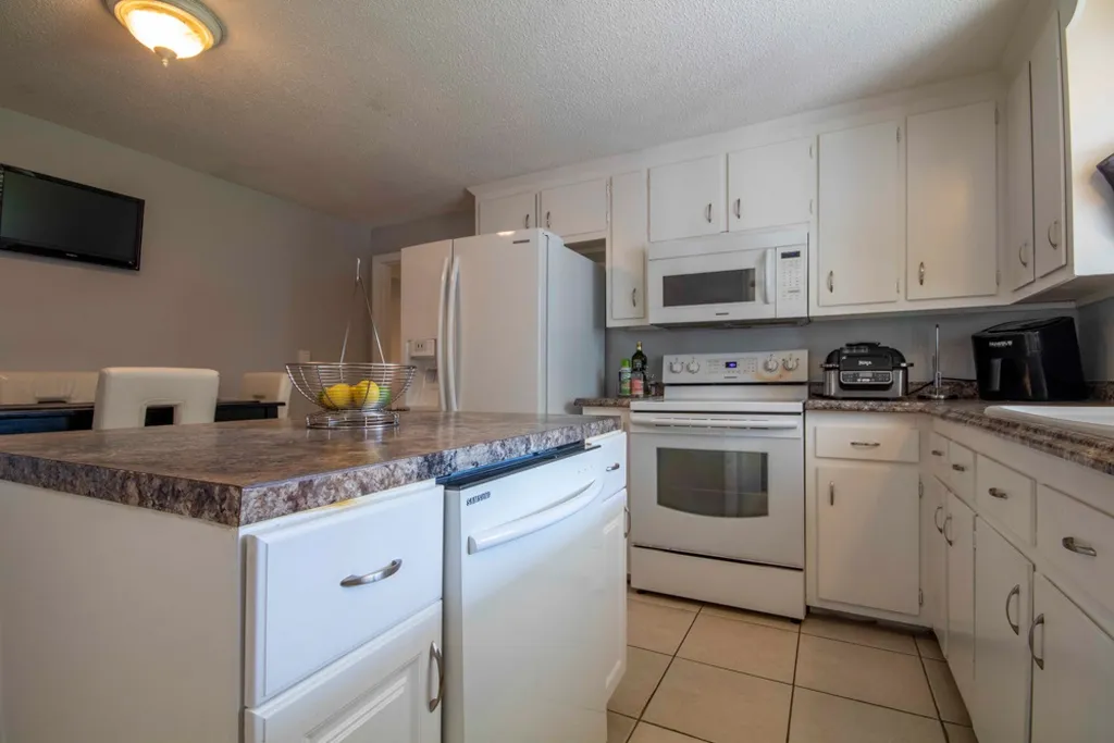 78 Nashua Road Pelham NH 03076