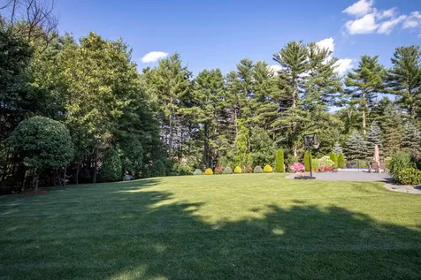 78 Nashua Road Pelham NH 03076