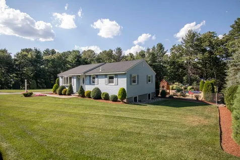 78 Nashua Road Pelham NH 03076
