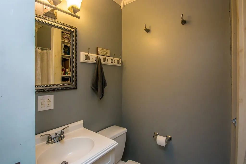 5 Remick Street Milton NH 03851