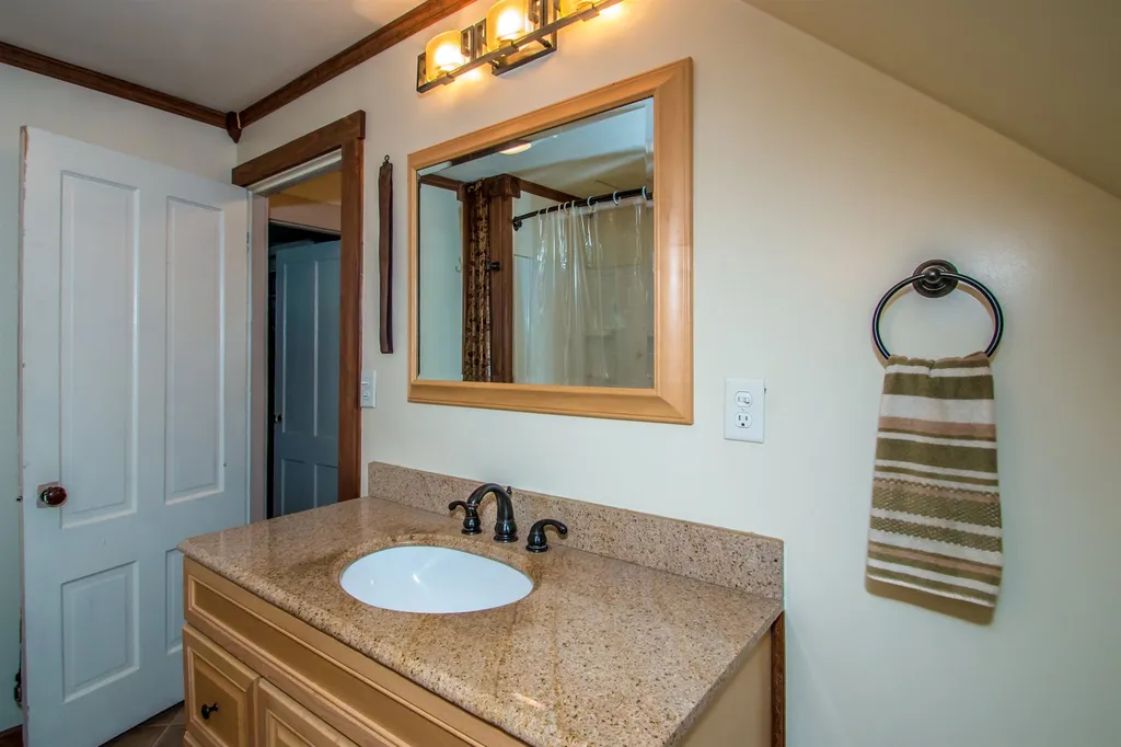 5 Remick Street Milton NH 03851