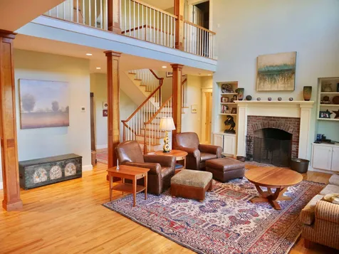 104 Oakmont Road New London NH 03257