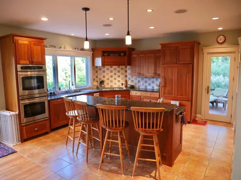 104 Oakmont Road New London NH 03257
