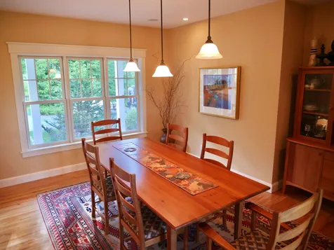 104 Oakmont Road New London NH 03257