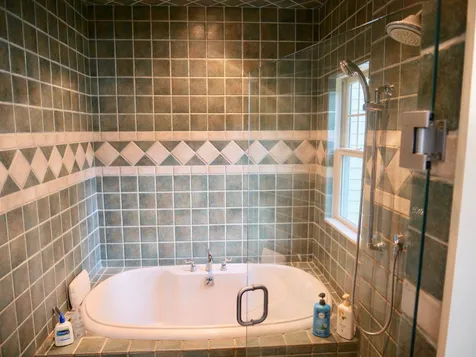 104 Oakmont Road New London NH 03257