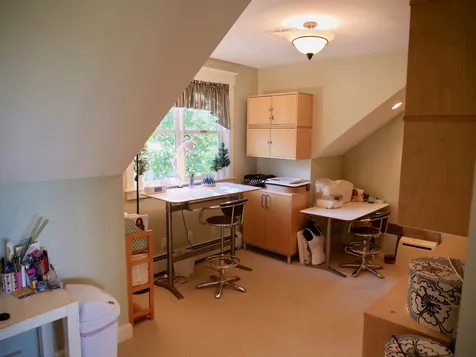 104 Oakmont Road New London NH 03257