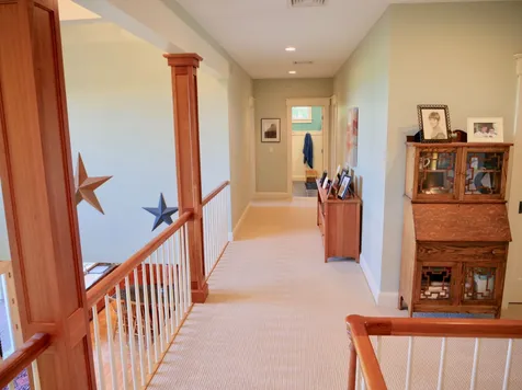 104 Oakmont Road New London NH 03257
