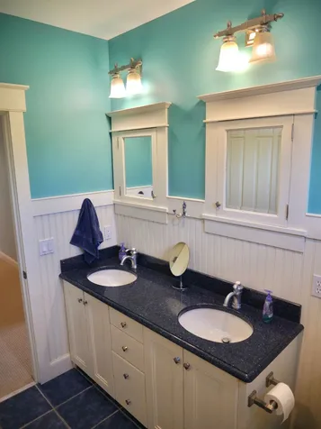104 Oakmont Road New London NH 03257