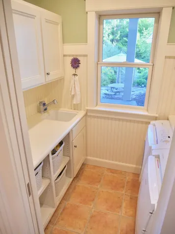 104 Oakmont Road New London NH 03257