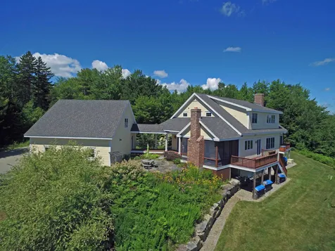 104 Oakmont Road New London NH 03257