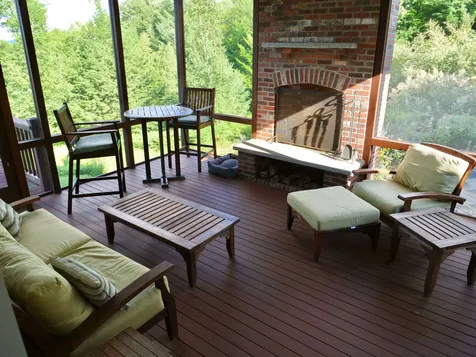 104 Oakmont Road New London NH 03257
