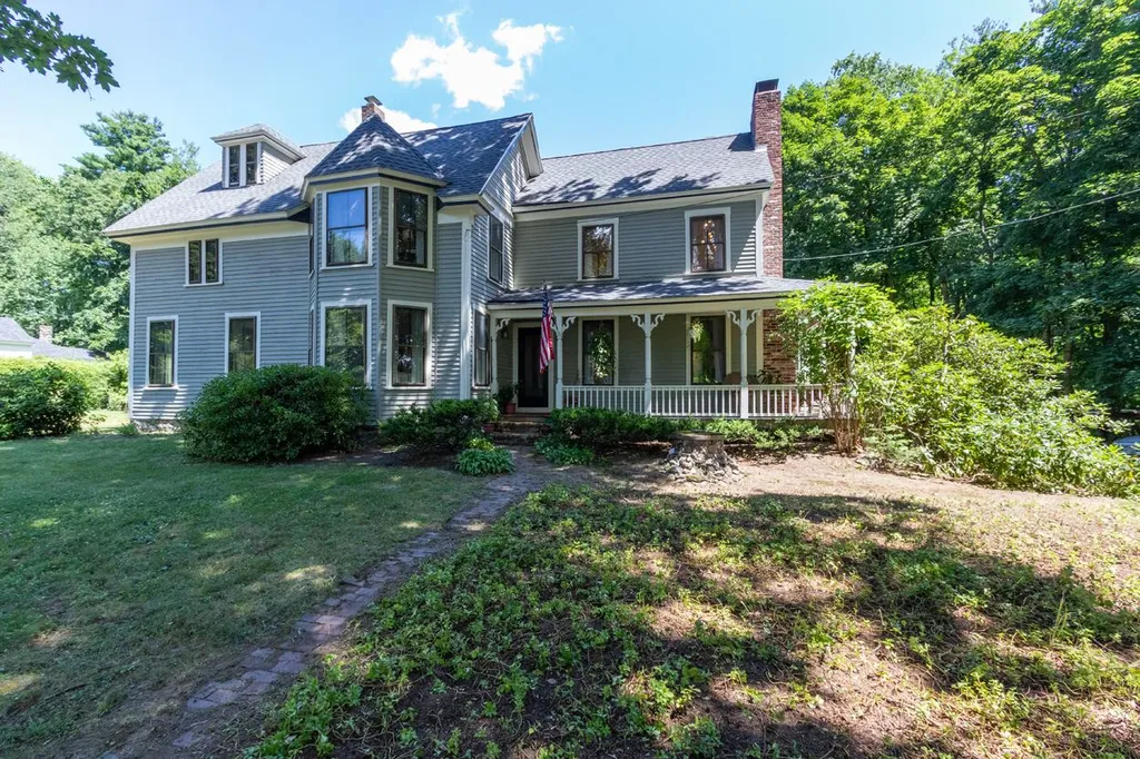 2 Maple Street Windham NH 03087