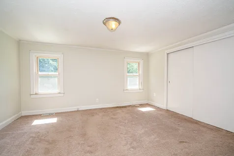 20 London Bridge Road Windham NH 03087