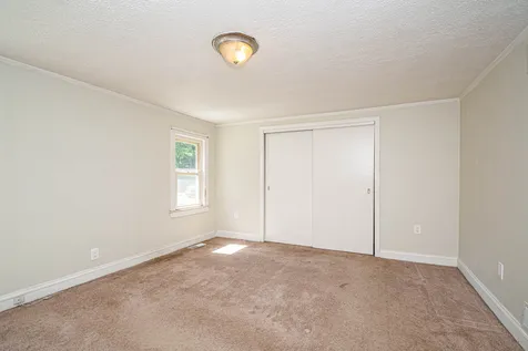 20 London Bridge Road Windham NH 03087