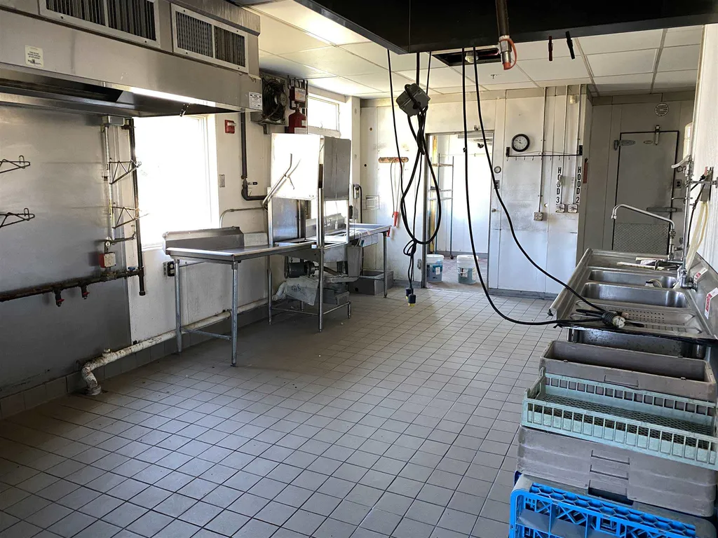 881 Lafayette Road Hampton NH 03842