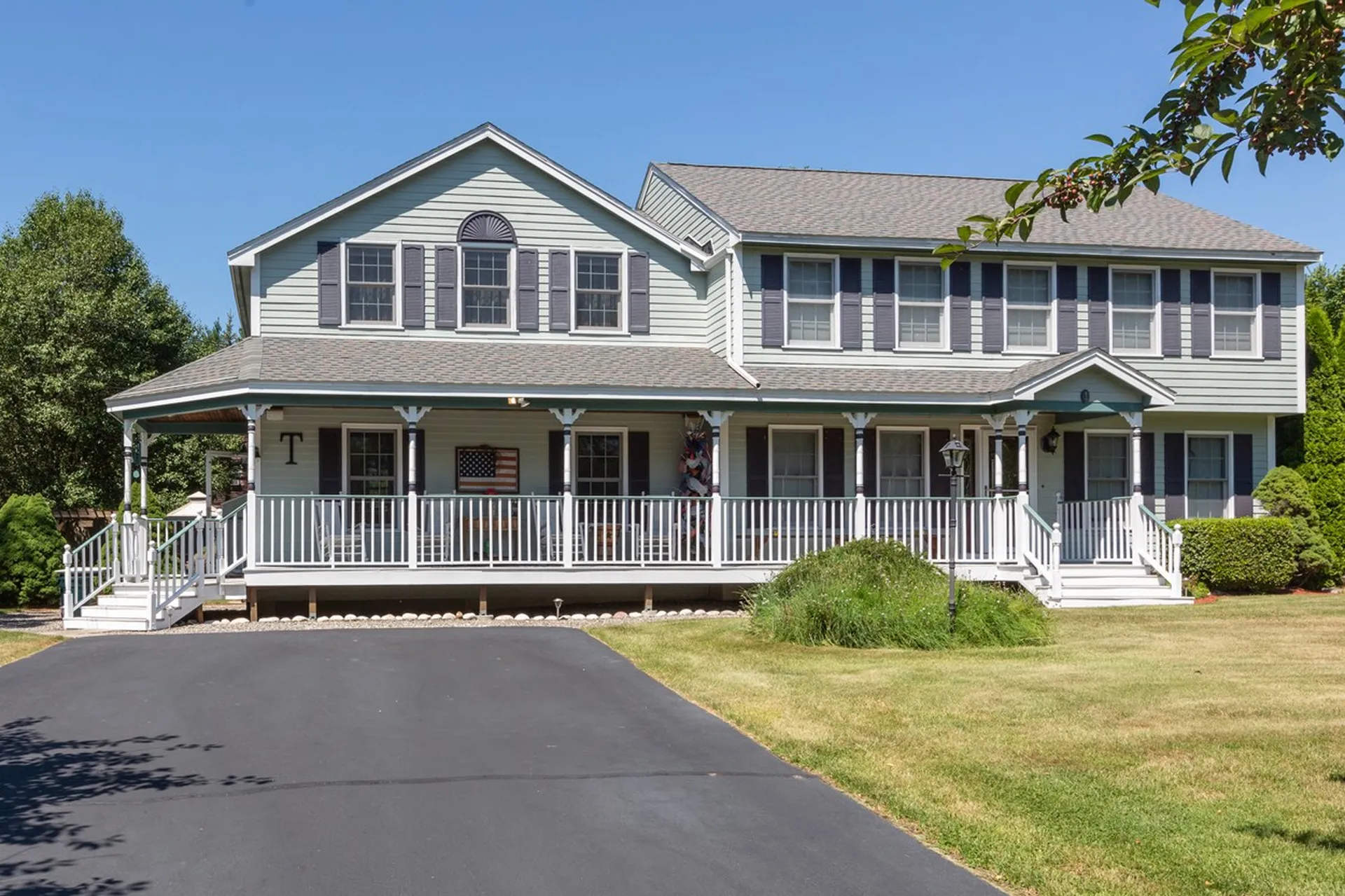 1 Evergreen Circle Litchfield NH 03052