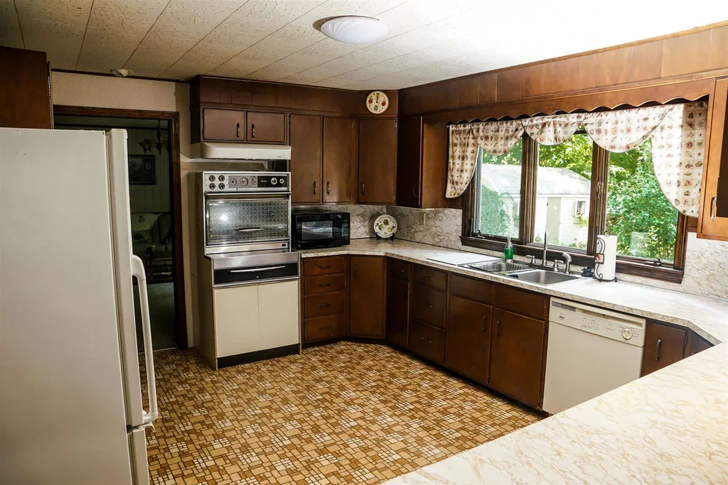 128 Franklin Street Somersworth NH 03878