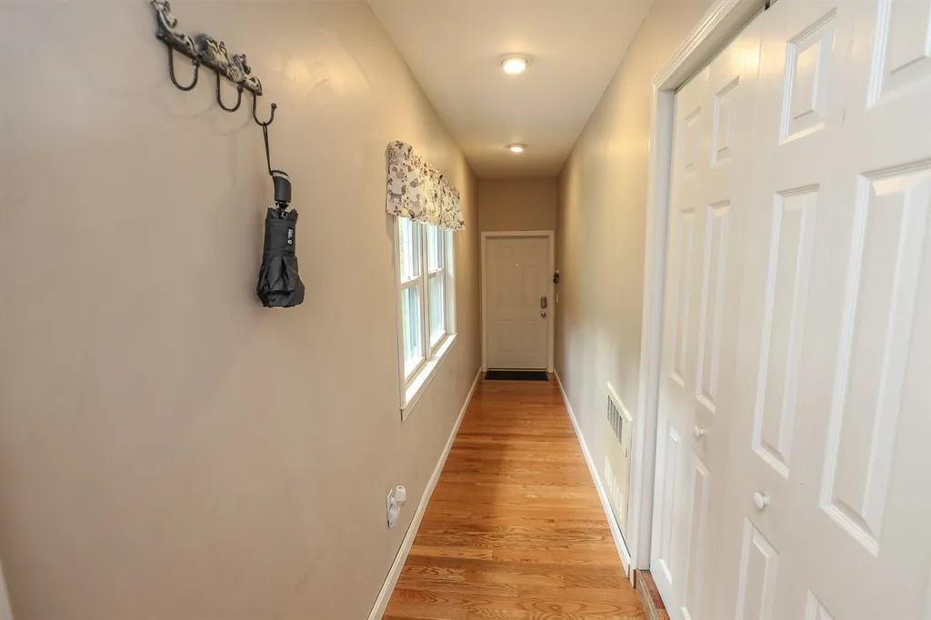 106 Mccarthy Street Manchester NH 03104