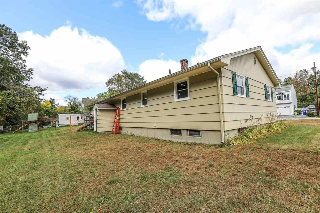 106 Mccarthy Street Manchester NH 03104